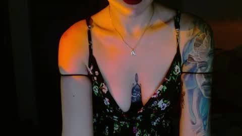 Snapshot of lia_ana_ chatting on June 25, 6:29 am liliana online show from June 25, 6:29 am