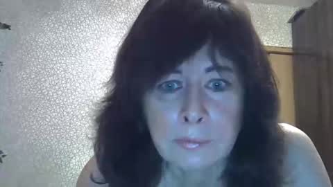 lia_ang online show from October 12, 1:32 pm