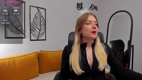 Lia online show from May 5, 2:08 am