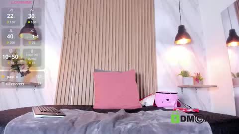 lia_harper_ online show from December 18, 7:31 pm