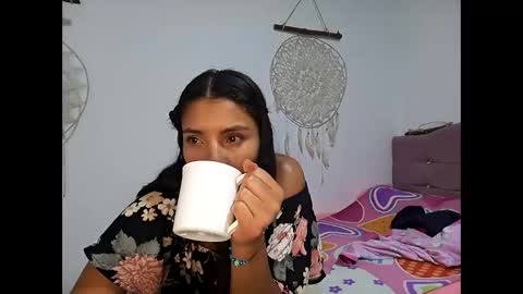 Snapshot of lia_hottie chatting on November 11, 3:06 am Lia online show from November 11, 3:06 am