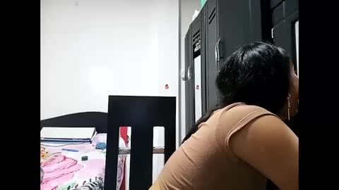 Snapshot of lia_hottie chatting on December 17, 7:09 pm Lia online show from December 17, 7:09 pm