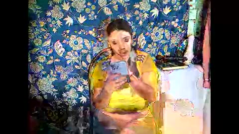 Lia online show from May 29, 6:39 pm
