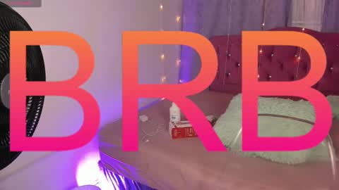 lia_little18 online show from February 8, 6:22 am