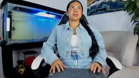 lia_lovelly online show from July 19, 11:19 pm