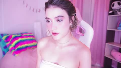Snapshot of lia_mackenzie chatting on May 15, 1:01 am liaa online show from May 15, 1:01 am
