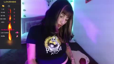 lia spicy   ig online show from June 16, 4:09 pm