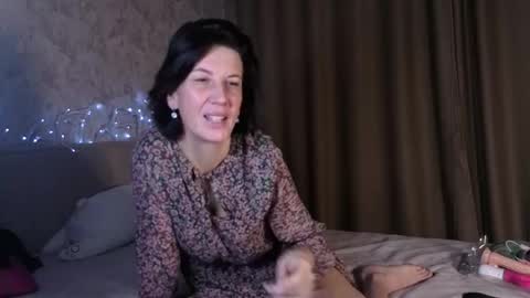 Snapshot of lia_reyn chatting on November 16, 2:28 am lia_reyn online show from November 16, 2:28 am