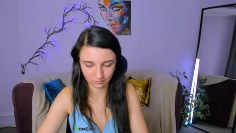 Snapshot of lia_sunset chatting on September 15, 5:57 pm Lia online show from September 15, 5:57 pm