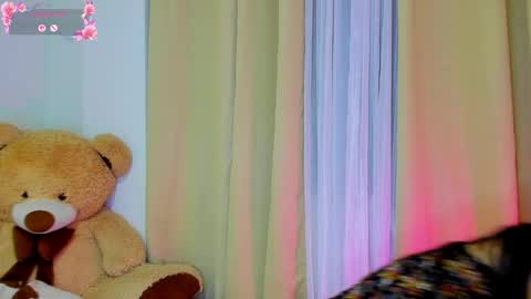 Lia Sweetty online show from May 1, 12:37 am