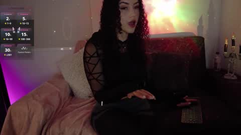 Snapshot of lia_tinez chatting on October 21, 11:27 pm Lia online show from October 21, 11:27 pm