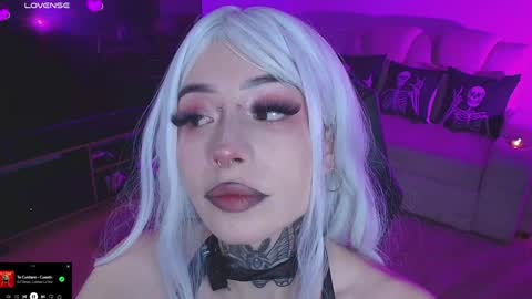 Snapshot of liaa_rodriguezz chatting on February 7, 7:38 pm Liaa online show from February 7, 7:38 pm