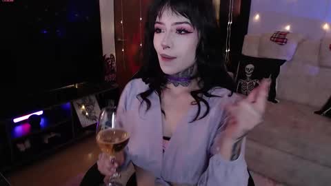 Snapshot of liaa_rodriguezz chatting on December 16, 2:38 am Liaa online show from December 16, 2:38 am