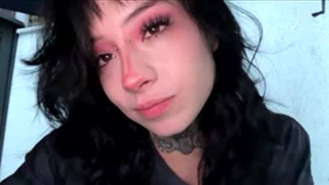 Snapshot of liaa_rodriguezz chatting on February 10, 11:09 pm Liaa online show from February 10, 11:09 pm