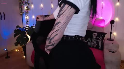 Snapshot of liaa_rodriguezz chatting on March 11, 11:22 pm Liaa online show from March 11, 11:22 pm