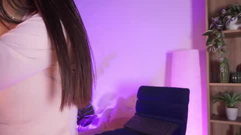 Lia  online show from April 25, 1:41 pm
