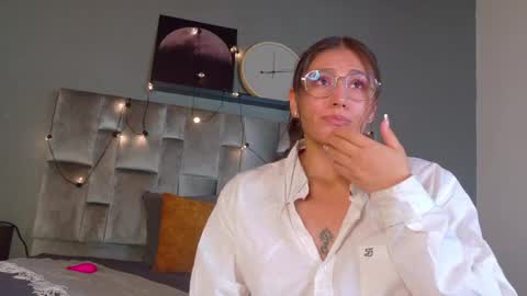 Snapshot of liaamoretti__ chatting on May 16, 10:36 am L I A online show from May 16, 10:36 am