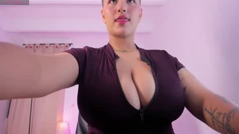 Snapshot of liaamoretzz chatting on May 13, 3:04 am liaa moretzz online show from May 13, 3:04 am
