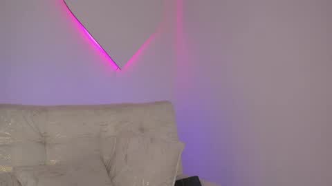 Snapshot of liacampbell__ chatting on May 23, 9:30 pm La online show from May 23, 9:30 pm