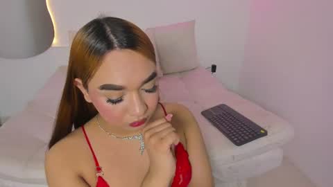 Snapshot of liacampbell__ chatting on June 12, 9:25 pm La online show from June 12, 9:25 pm