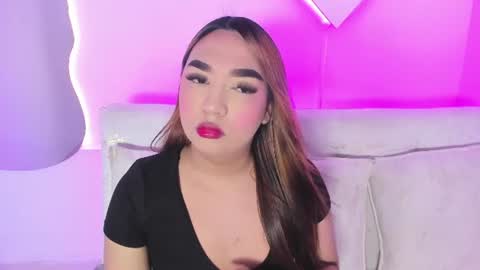 Snapshot of liacampbell__ chatting on July 18, 8:12 pm La online show from July 18, 8:12 pm