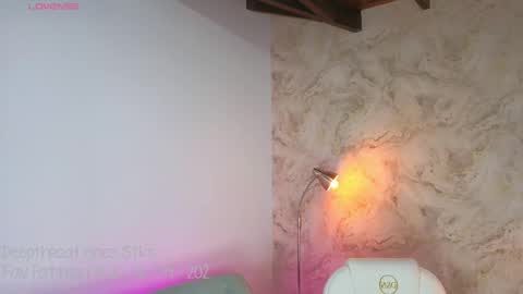 Lia Cox online show from November 30, 3:32 am