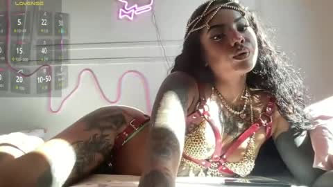 val and tina online show from August 1, 5:45 pm