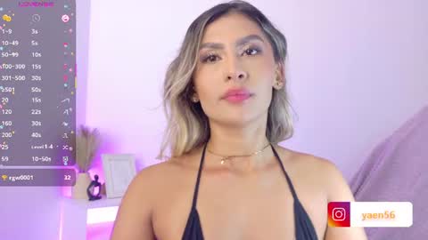 Snapshot of liah__19 chatting on July 28, 12:18 am liah__19 online show from July 28, 12:18 am