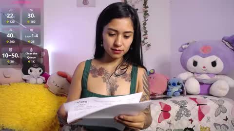 liahdiaz_ online show from February 13, 1:40 pm