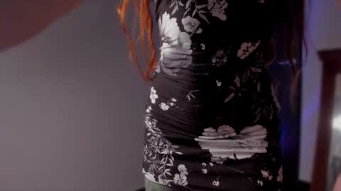 Snapshot of liahilton_ chatting on January 16, 10:42 am lh6 9c online show from January 16, 10:42 am