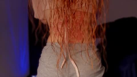 Snapshot of liahilton_ chatting on February 3, 2:13 pm lh6 9c online show from February 3, 2:13 pm