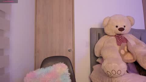 Snapshot of liahkimi chatting on October 3, 11:46 pm Lia online show from October 3, 11:46 pm