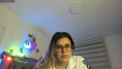 Lia  online show from February 16, 4:30 am