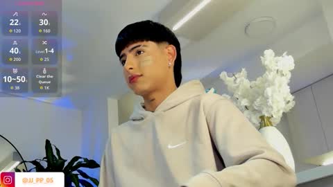 Liam online show from January 17, 6:40 am