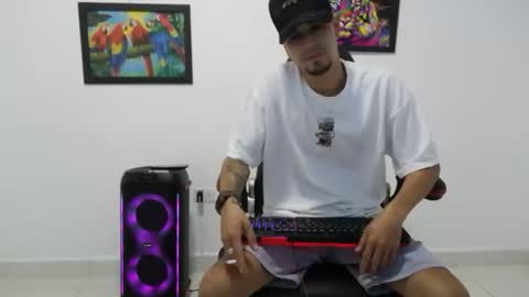 Andres online show from October 22, 9:47 pm