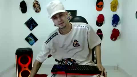 Andres online show from March 6, 11:23 pm