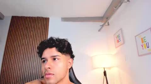 Snapshot of liam_colliins chatting on November 9, 11:41 am Liam Collins online show from November 9, 11:41 am