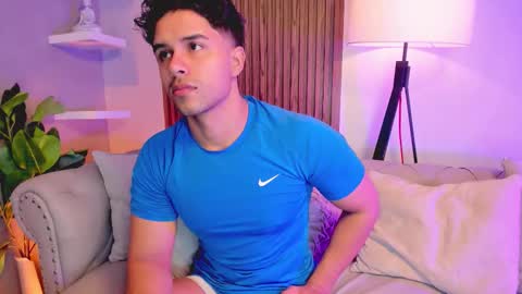 Snapshot of liam_colliins chatting on December 4, 11:41 am Liam Collins online show from December 4, 11:41 am