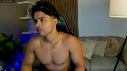 Liam Collins online show from April 25, 11:46 am