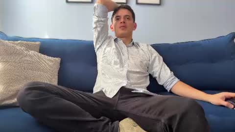 Snapshot of liam_enzho chatting on July 8, 3:49 pm Liam online show from July 8, 3:49 pm