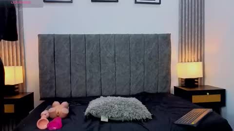 Liam forest  online show from September 23, 4:59 am