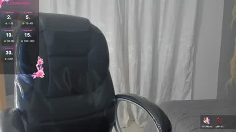 Snapshot of liam_fox7 chatting on July 7, 6:47 am Liam online show from July 7, 6:47 am