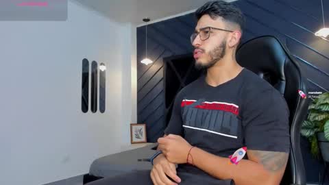 Snapshot of liam_kleiin chatting on October 22, 11:21 am LIAM KLEIN online show from October 22, 11:21 am