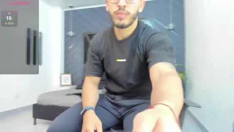 Snapshot of liam_kleiin chatting on October 27, 11:36 am LIAM KLEIN online show from October 27, 11:36 am