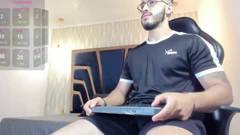 LIAM KLEIN online show from March 17, 11:13 am