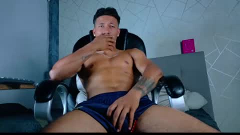 Snapshot of liam_mush chatting on August 4, 3:47 pm liam mush online show from August 4, 3:47 pm