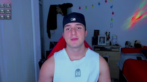 Snapshot of liam_oficial chatting on December 7, 3:47 am liam online show from December 7, 3:47 am