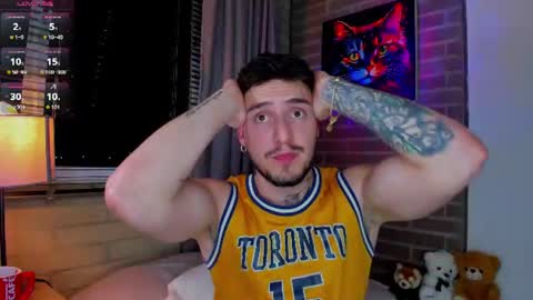 Snapshot of liam_oficial chatting on July 2, 3:23 am liam online show from July 2, 3:23 am