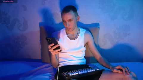 Snapshot of liam_shadow chatting on May 26, 12:34 pm Liam Shadow online show from May 26, 12:34 pm