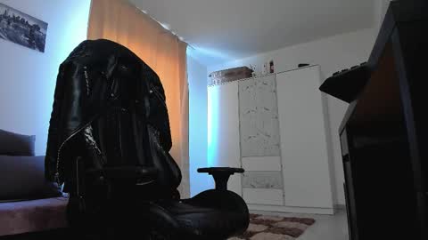 Liam online show from March 10, 8:30 am